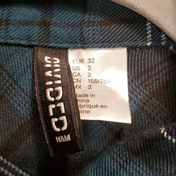 Divided H&M green and black plaid button dress - Picture 4 of 9